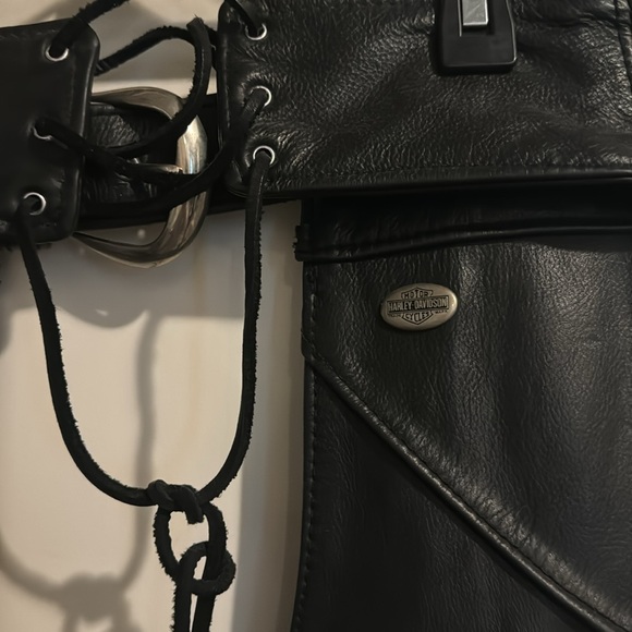 Harley-Davidson Genuine Leather Chaps - Picture 3 of 4